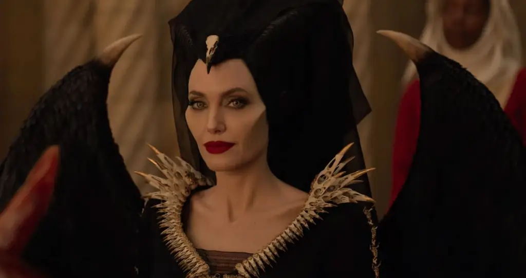 Полный трейлер фильма «Малефисента: Владычица тьмы» выходит за рамки сказки
