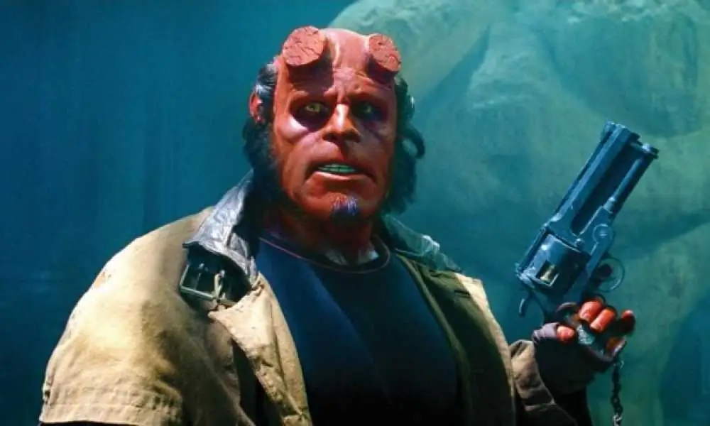 Майк Миньола объясняет, почему снятый с производства «Хеллбой 3» Гильермо дель Торо так и не был превращен в комикс