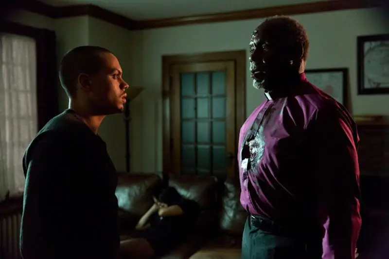 Дэнни Гловер возвращается к фильму ужасов в «Проклятии Бакаут-роуд»