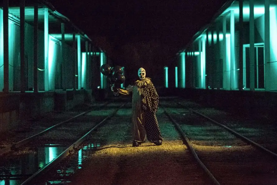 Кровавые отвратительные подарки: 'Gags the Clown' появился в городе на платформах VOD