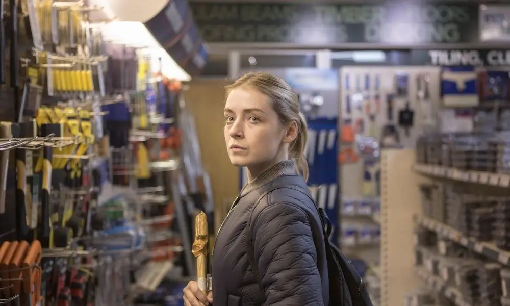 Эксклюзивный клип «Хорошую женщину трудно найти» врывается в женский дом [Видео]