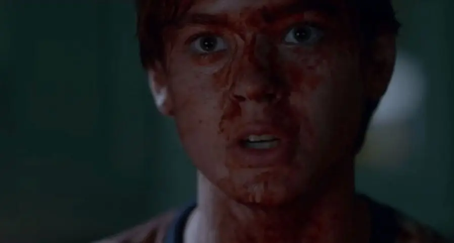 Netflix «Няня 2» врезается в ужасы старшей школы