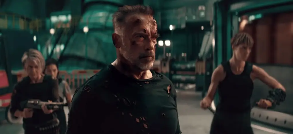 Расширенный взгляд на сцену дорожной драки в фильме «Терминатор: Темные судьбы»; Прибытие REV