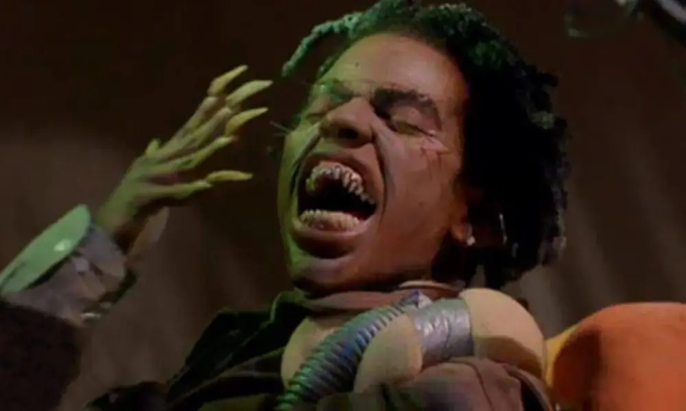 Ужасающему оригинальному фильму Disney «Не смотри под кровать» исполняется 20 лет