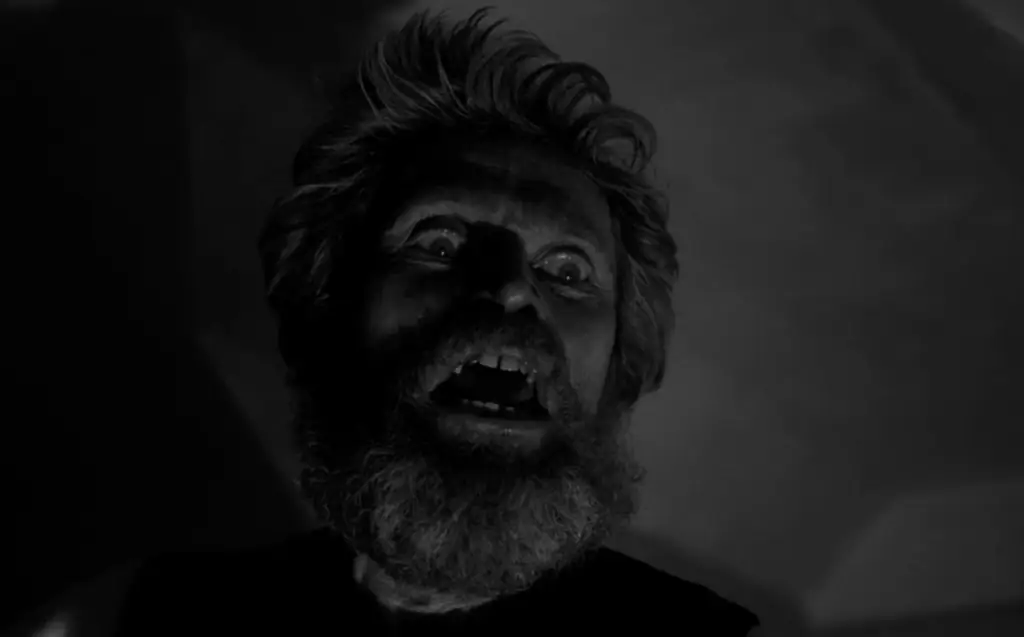 Watch Режиссер «Маяка» Роберт Эггерс объясняет аутентичный диалект морского капитана Уиллема Дефо [Эксклюзив]