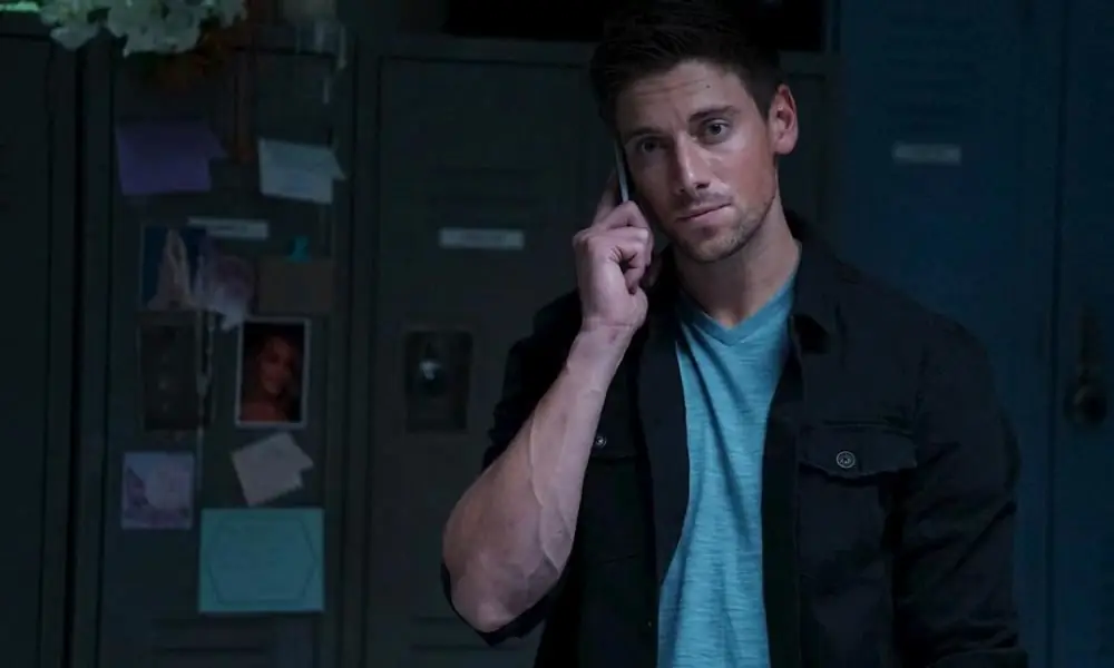 Пилотный сериал CW «Потерянные мальчики» нашел главного вампира и нового Майкла