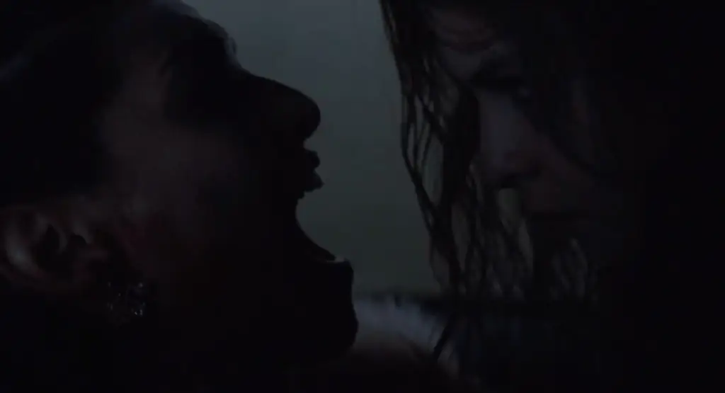 Крик! Студия охотится на ведьм в лесу [трейлер]