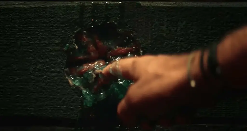 Ирландский водный фильм ужасов «Морская лихорадка» раскрывает «непостижимую форму жизни» в апреле этого года [трейлер]