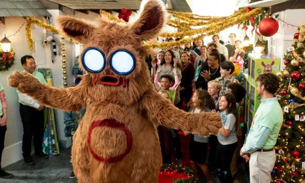 Любимый фанатами персонаж «Into the Dark» вернется в апреле этого года в Hulu «Pooka Lives»