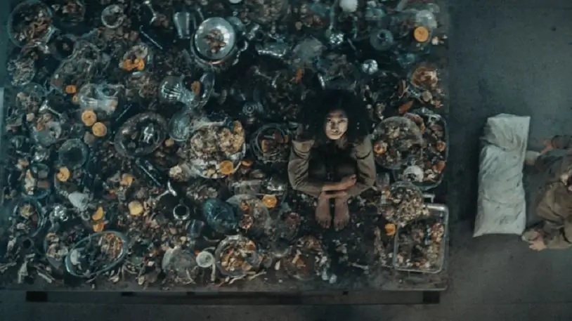 [Обзор] «Платформа» от Netflix - гротескная и убедительная сатира ужасов