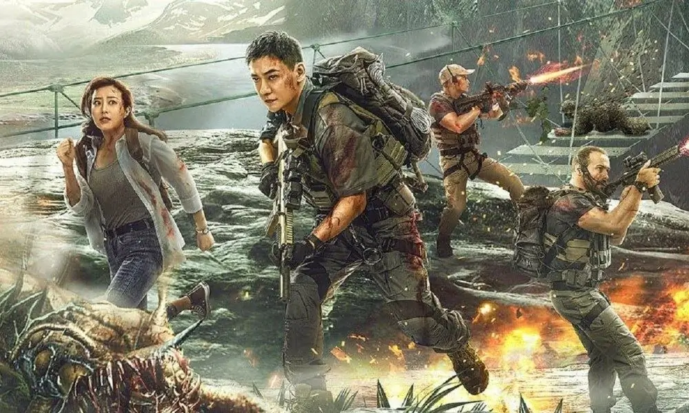 Тысячи крошечных монстров сеют хаос в китайском фильме о существах «Вторжение пчел-убийц» [трейлер]