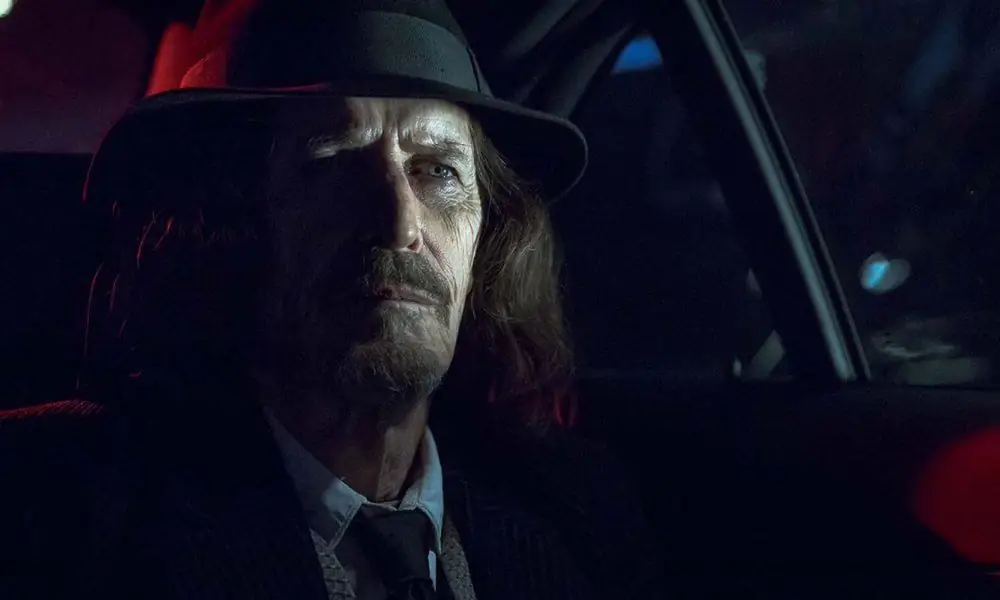 Новый трейлер переходит в «Страну грез» со Стивеном МакХэтти, Генри Роллинзом и Джульетт Льюис