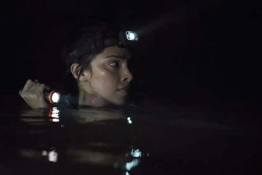 Новое изображение направляется в глубины «Черной воды: Бездна»