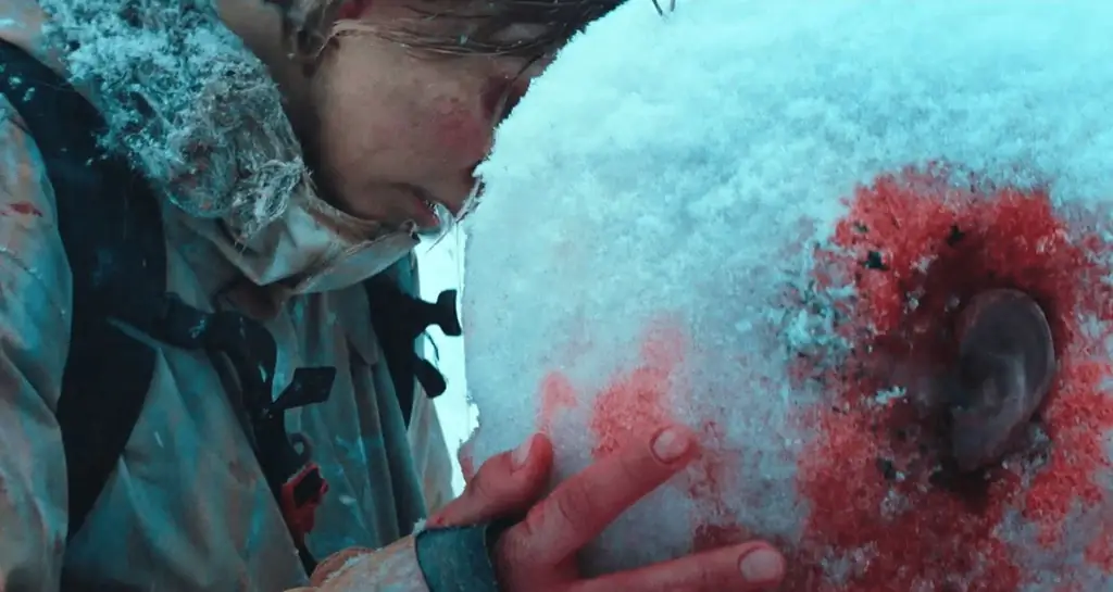 Веселый трейлер для Snowmobile Slasher «Let It Snow» создает кровавого снеговика-человека [Эксклюзив]