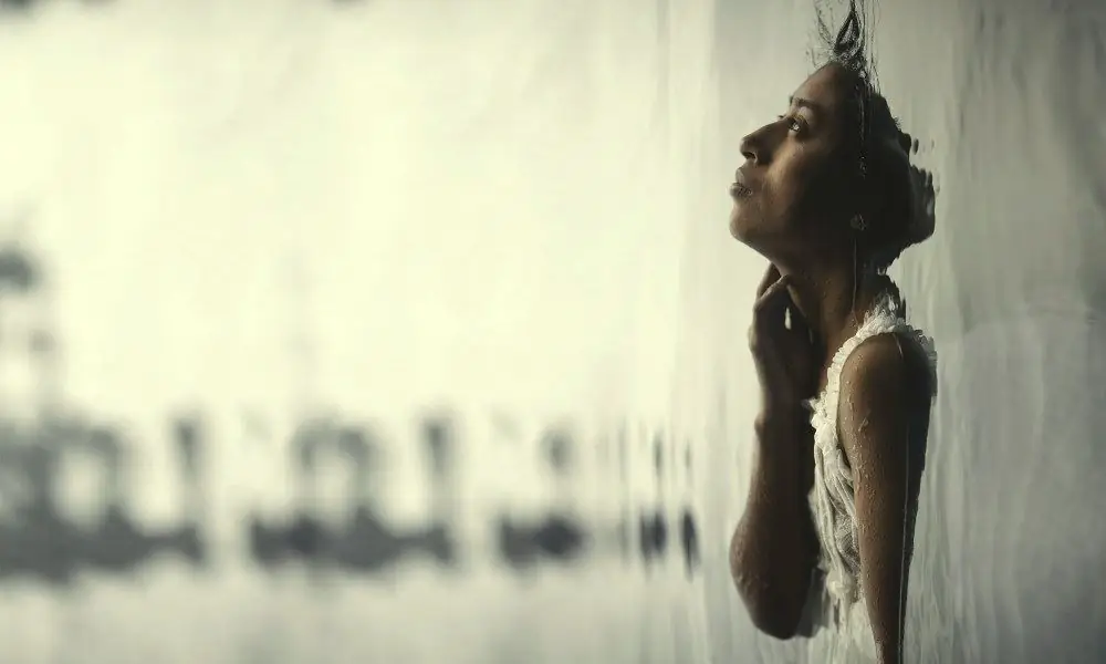 Взгляд режиссера Джейро Бустаманте на классическую басню «La Llorona» содрогнется в августе [трейлер]