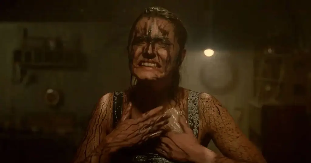 Shudder «Озеро смерти» выглядит как «Зловещие мертвецы» встречается с сегментом «Плот» из «Creepshow 2» [трейлер]