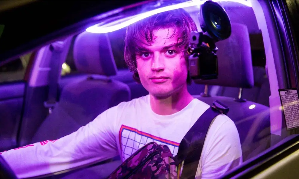 Актер из сериала "Очень странные дела" Джо Кири совершает кровавое преступление в трейлере This Red Band