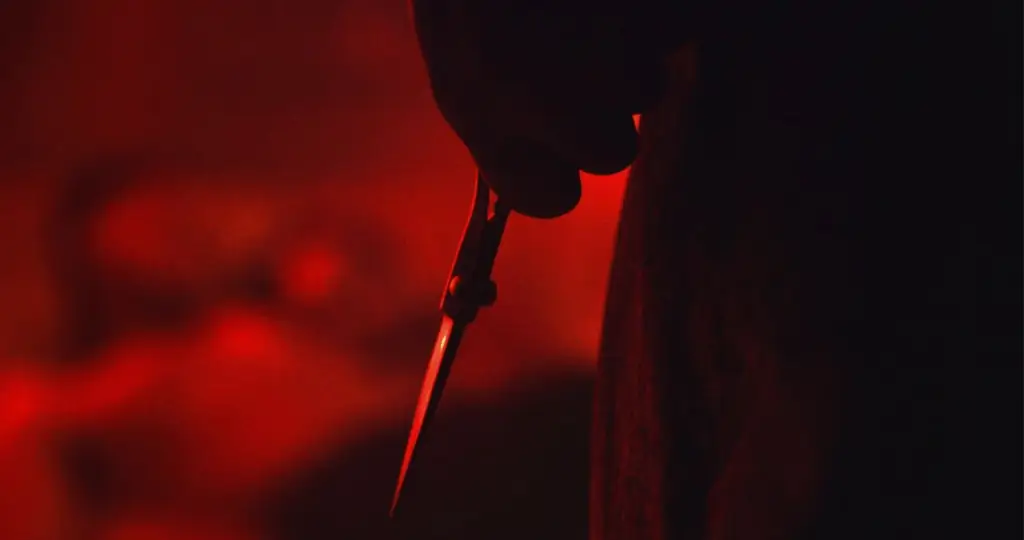 Стилист' идет на убийство в первом клипе! [Видео]