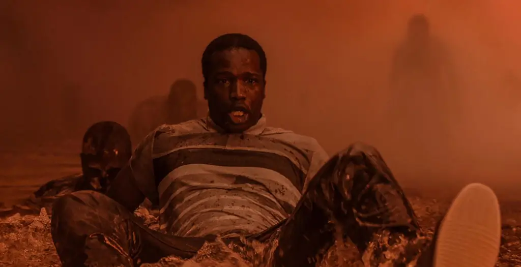 «Его дом»: новый фильм ужасов Netflix от режиссера Реми Уикса ловит искателей убежища в доме с привидениями [трейлер]