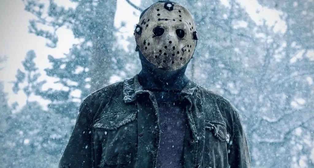 Смотрите, как Джейсон прокладывает себе путь сквозь зиму в приквеле нового фан-фильма «Никогда не путешествуйте по снегу» прямо сейчас