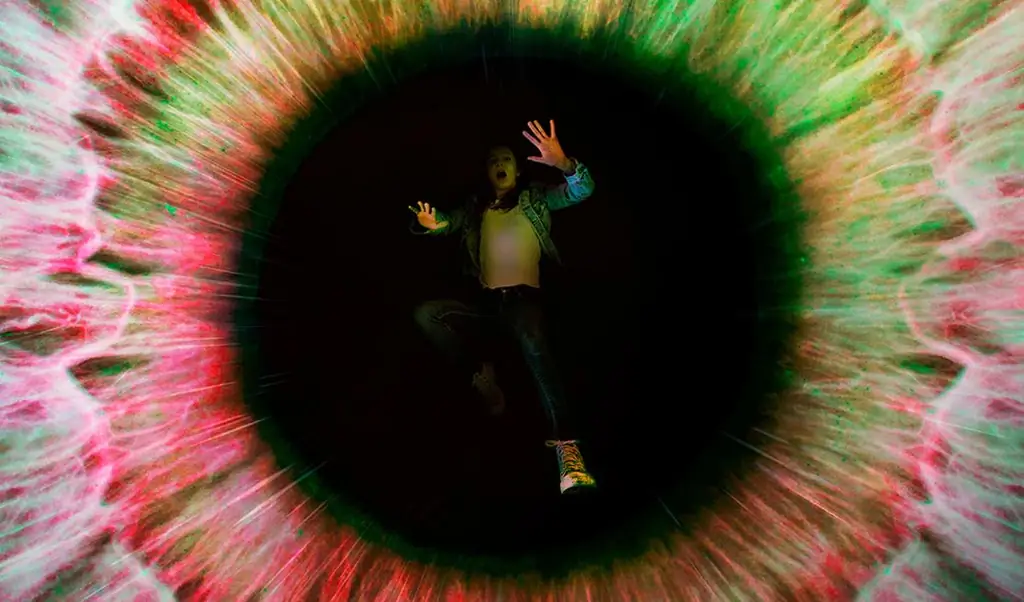 "Ужасные истории из двух предложений" возвращаются на CW с новыми эпизодами в этом месяце [плакат]