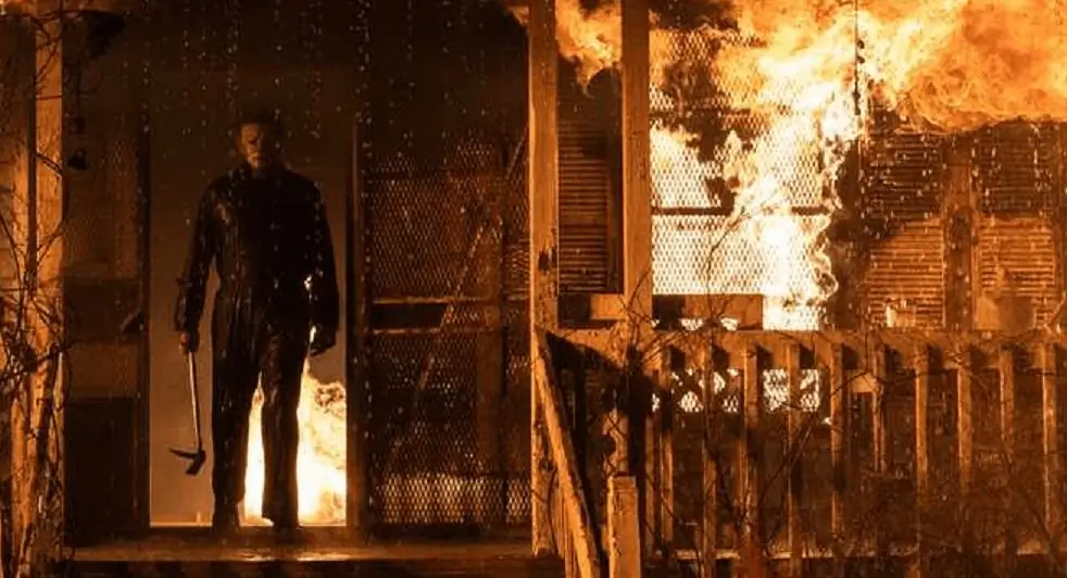 «Хэллоуин убивает»: новый взгляд на Майкла Майерса - самый крутой кадр из фильма