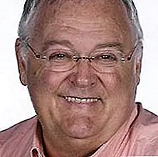 Гарольд епископ покидает соседей, убитых массовым шатким подбородком