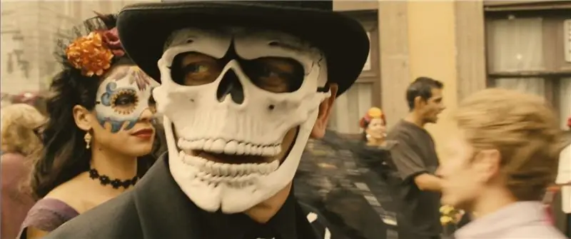 День мертвых на открытии Spectre