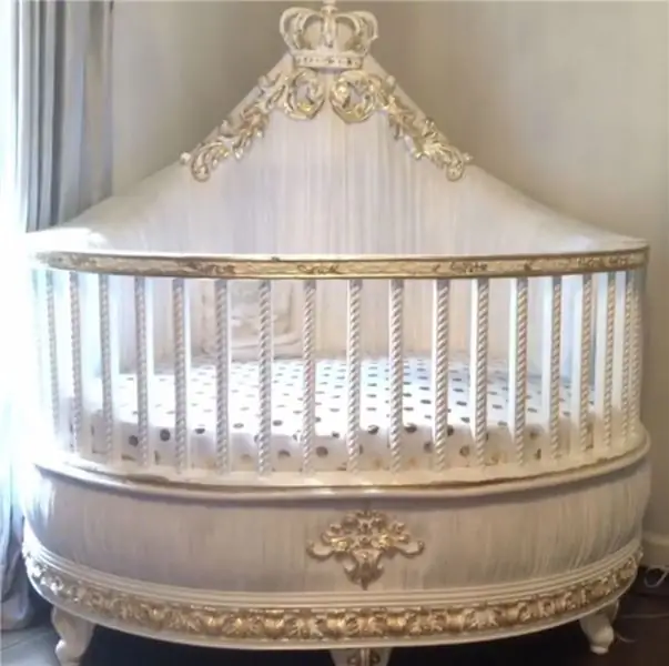 Детская кроватка Baby Kulture с золотыми вставками Детская кроватка Baby Kulture с золотыми вставками