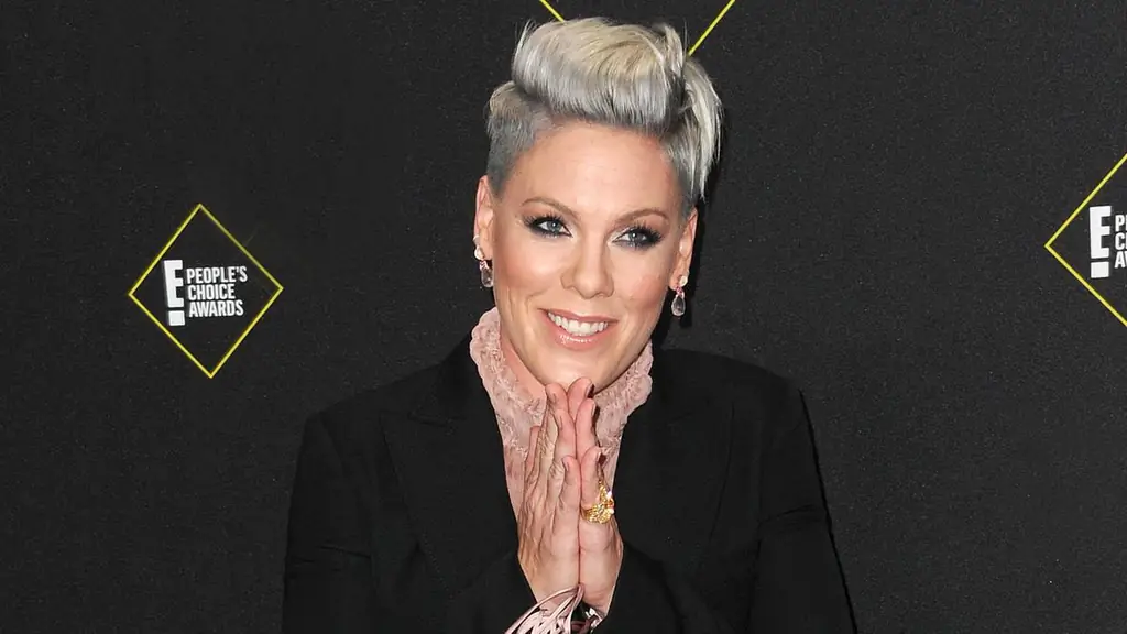 Pink удивляет фотографиями Уиллоу: ее дочь скоро станет подростком