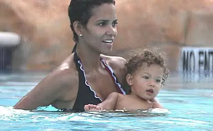 Холли Берри помолодела на 10 лет