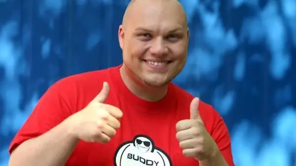 Buddy в финансовой нужде: вокалист "Off to the South" теперь живет на элементарном обеспечении