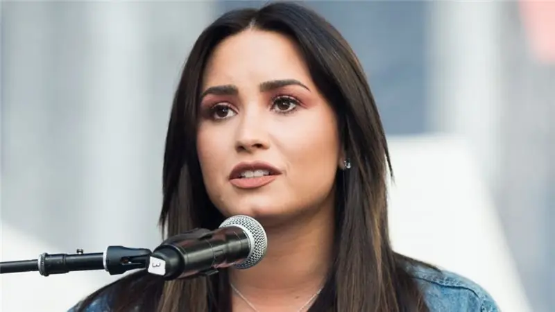 Деми Ловато