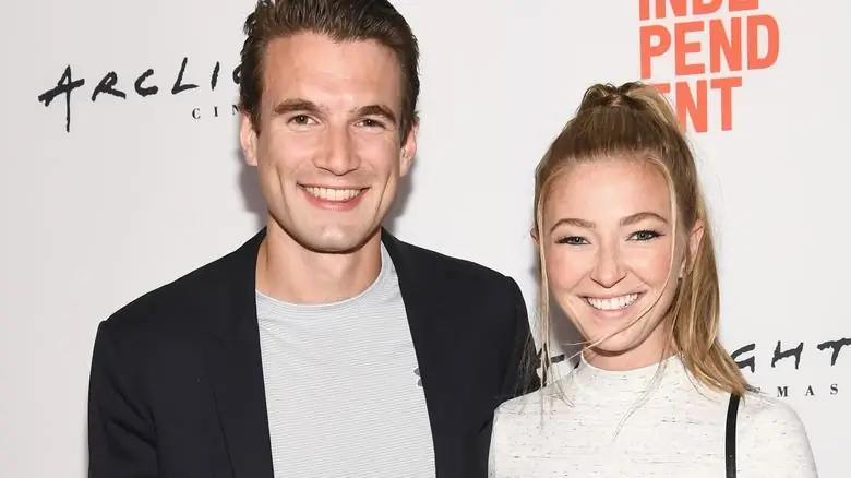 Алекс Рассел и Дайана Хоппер