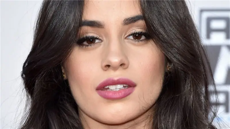 Камила Кабельо показывает, где она на самом деле стоит с Fifth Harmony сегодня