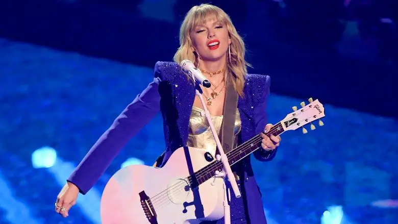 Тейлор Свифт на MTV VMA 2019