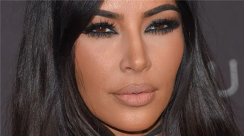 Комментарии Ким Кардашьян о зарабатывании денег поставили ее в тупик