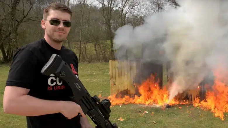 Кайл Майерс FPSRussia Gun Fire