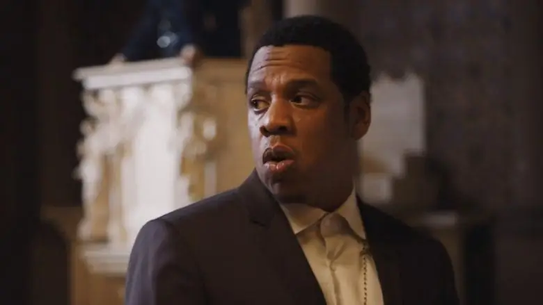 Мелкие детали, которые вы упустили в клипе Jay-Z «Family Feud»