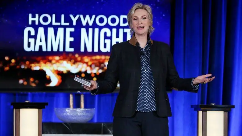 Джейн Линч на Hollywood Game Night