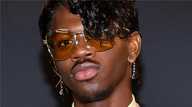Объяснение спора Lil Nas X о «сатанинских ботинках»
