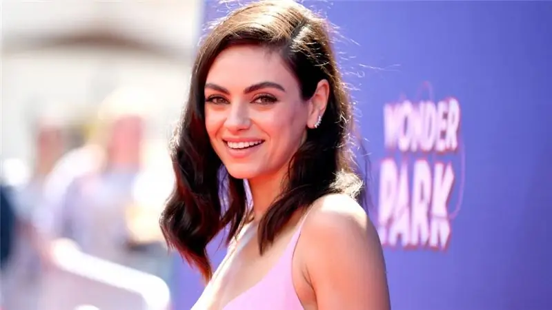 Мила Кунис на премьере фильма Paramount Pictures