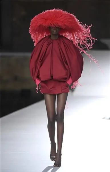 Коллекция Valentino Осень-Зима 2021-2022 Haute Couture