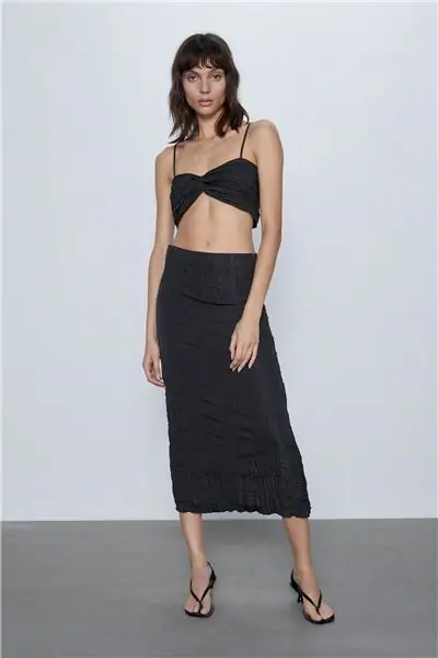 2426916800 1 1 1. Черная юбка с эффектом помятости Zara 2426916800 1 1 1. Черная юбка с эффектом помятости Zara