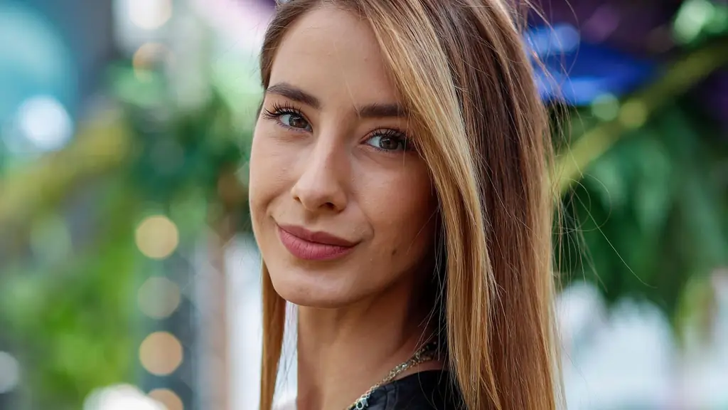 Бывшая звезда GNTM Бренда Патеа: беременна! Теперь она представляет свою крошку