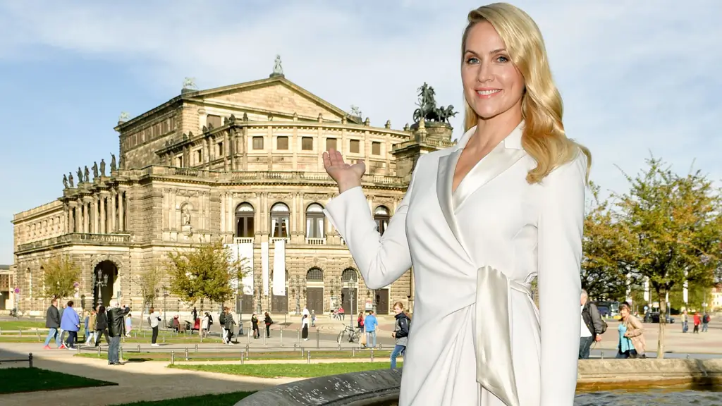 Она модерирует SemperOperaball: Джудит Рейкерс