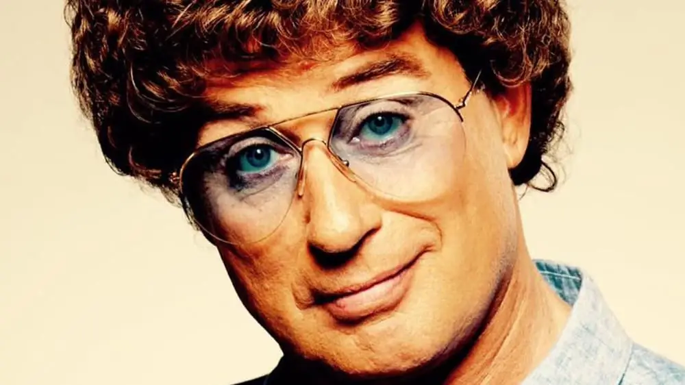 Атце Шредер приносит извинения за фразу «Джина и Лиза» в рекламе Wiesenhof