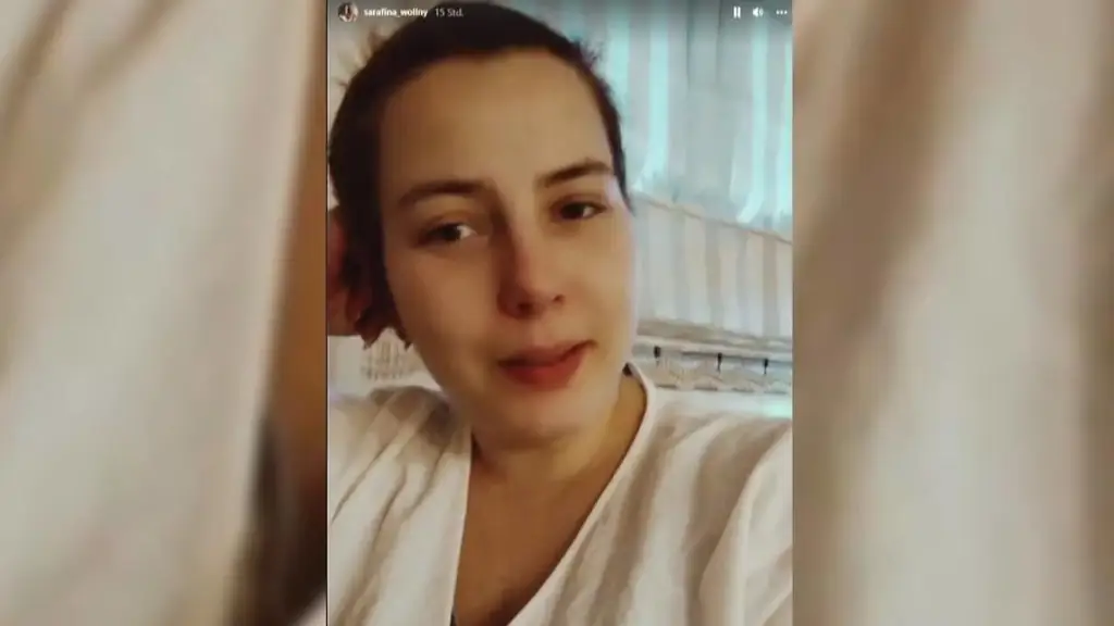 Сарафина Воллни показывает детскую для своих близнецов в Турции