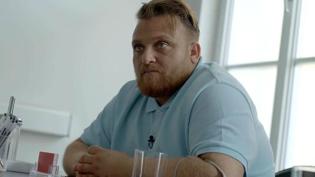 Наркомания & Проблемы с весом: экс-звезда DSDS Меновин Фрёлих борется со своими демонами