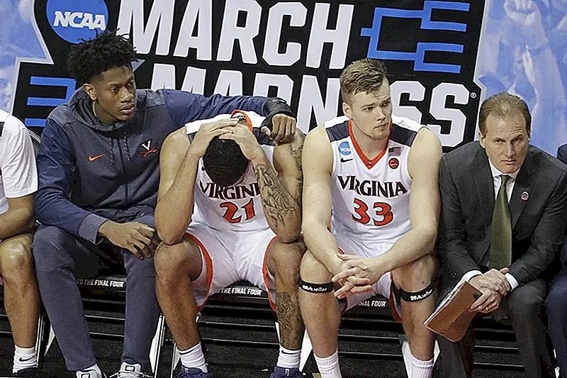 Самое большое расстройство в марте История безумия означает бесплатную пиццу для всех